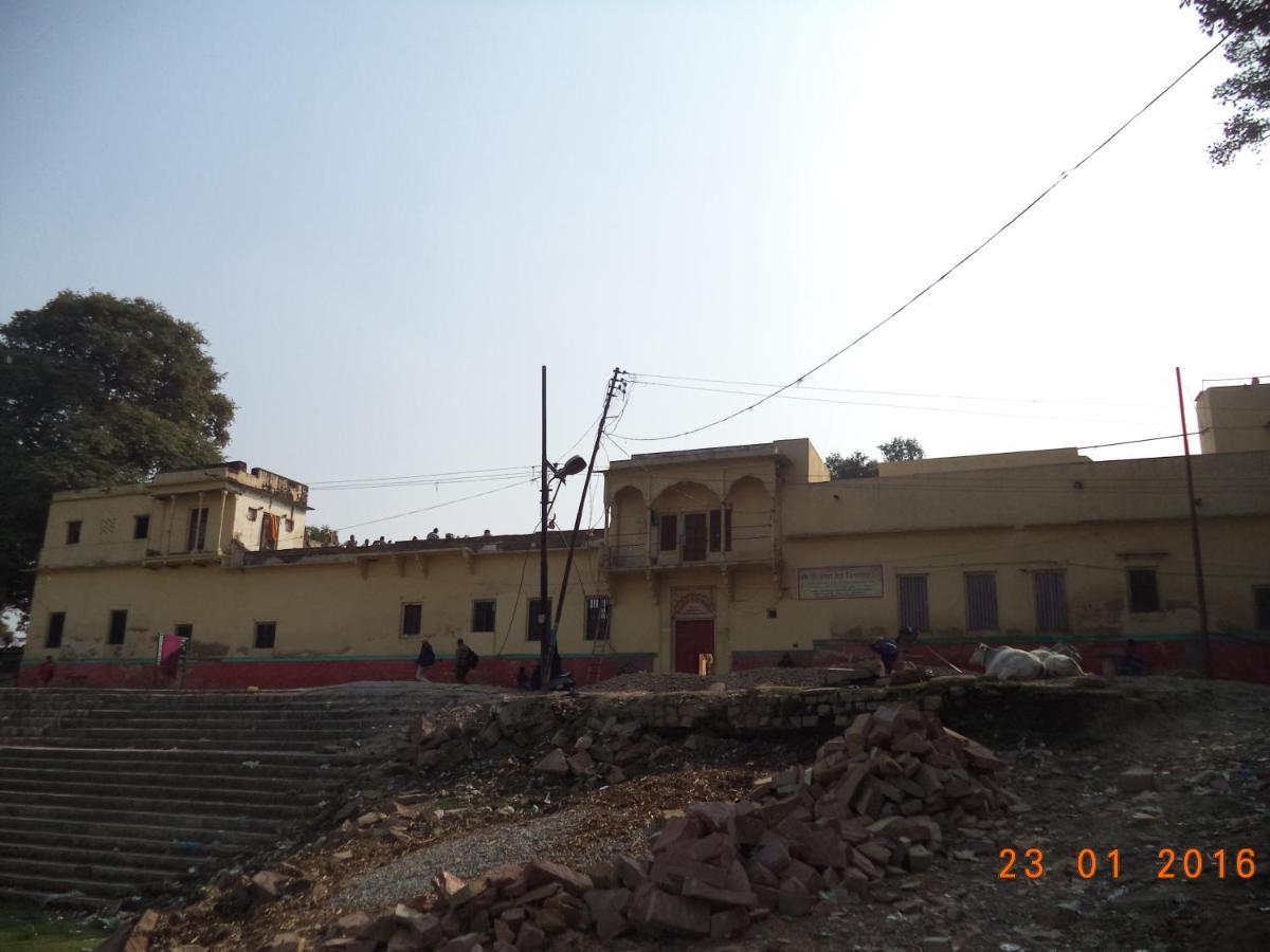 Guest house Shri Swami Sheetal Das Akhada B1-88 Assi , Near Pushkar Talab,varanasi, Ashram Dharmshala