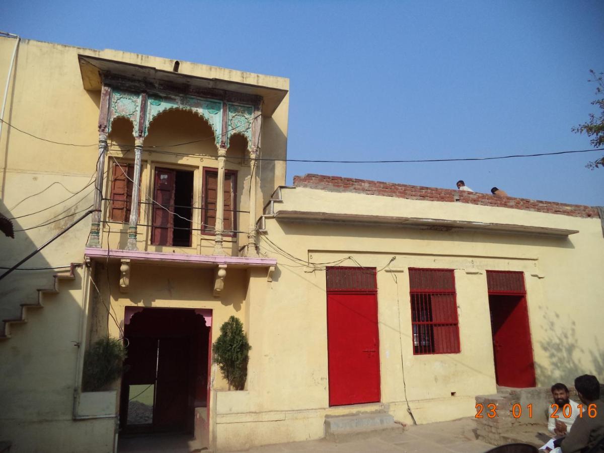 Shri Swami Sheetal Das Akhada B1-88 Assi , Near Pushkar Talab,varanasi, Ashram Dharmshala Guest house *