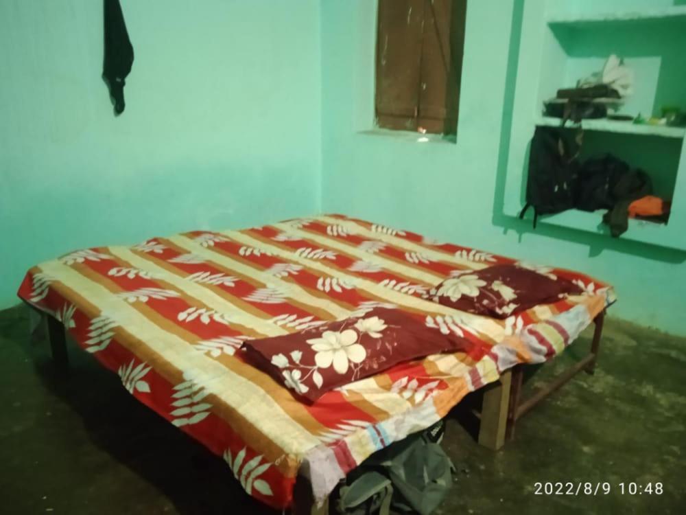 Guest house Shri Swami Sheetal Das Akhada B1-88 Assi , Near Pushkar Talab,varanasi, Ashram Dharmshala Varanasi