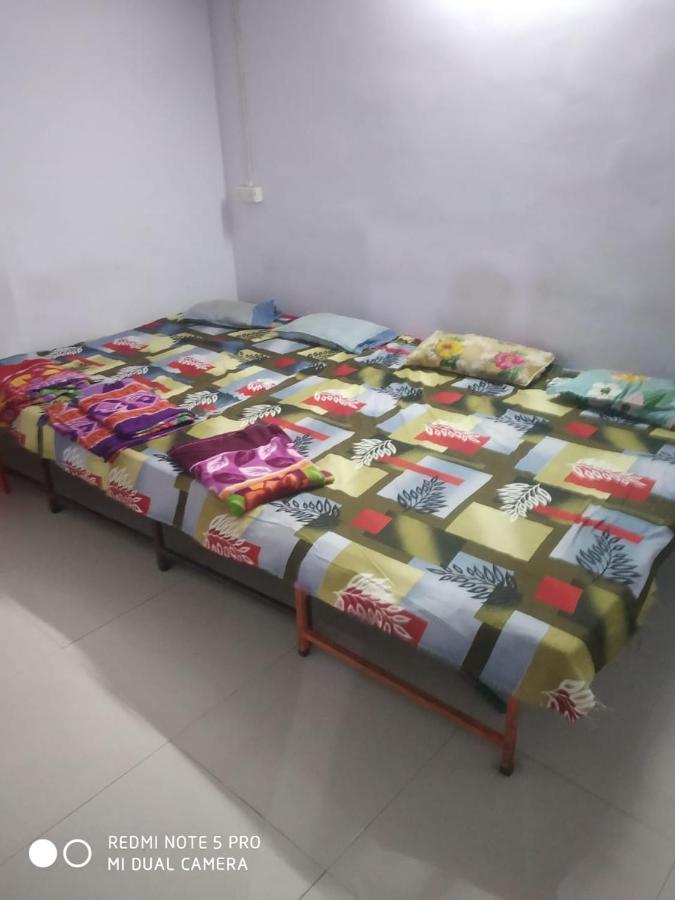 Guest house Shri Swami Sheetal Das Akhada B1-88 Assi , Near Pushkar Talab,varanasi, Ashram Dharmshala Varanasi