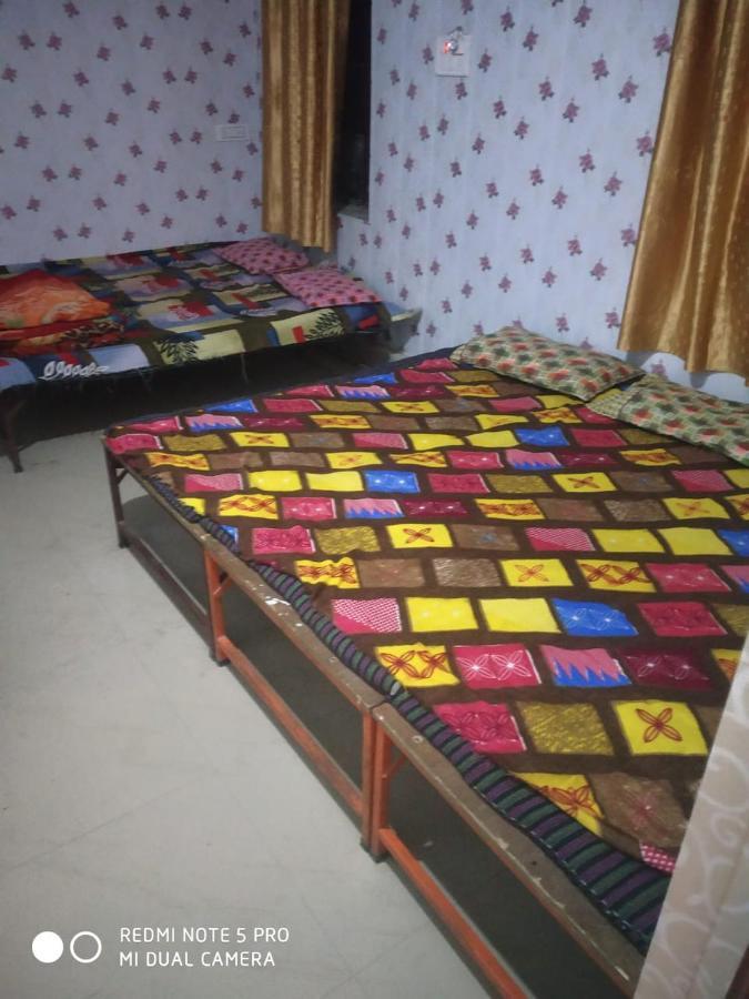 Shri Swami Sheetal Das Akhada B1-88 Assi , Near Pushkar Talab,varanasi, Ashram Dharmshala Varanasi