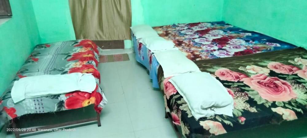 Shri Swami Sheetal Das Akhada B1-88 Assi , Near Pushkar Talab,varanasi, Ashram Dharmshala Guest house Varanasi