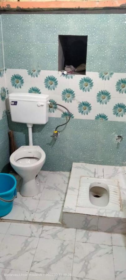 Guest house Shri Swami Sheetal Das Akhada B1-88 Assi , Near Pushkar Talab,varanasi, Ashram Dharmshala